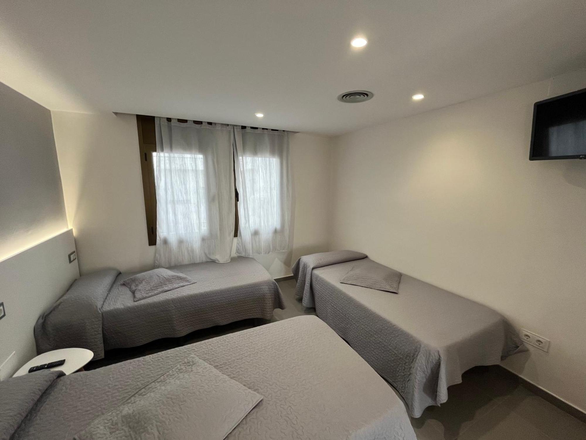 Hostal Tarres Anglés Cameră foto