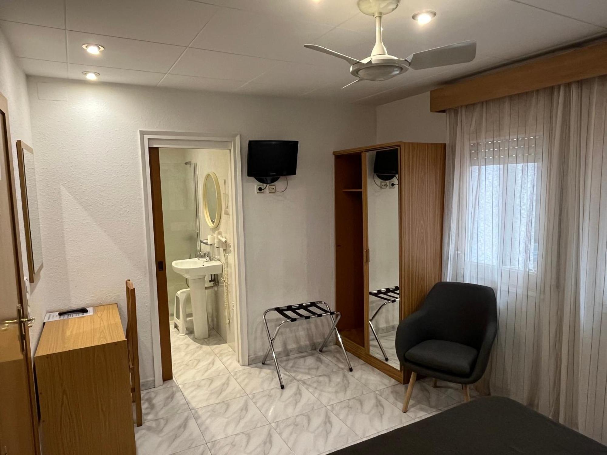 Hostal Tarres Anglés Cameră foto