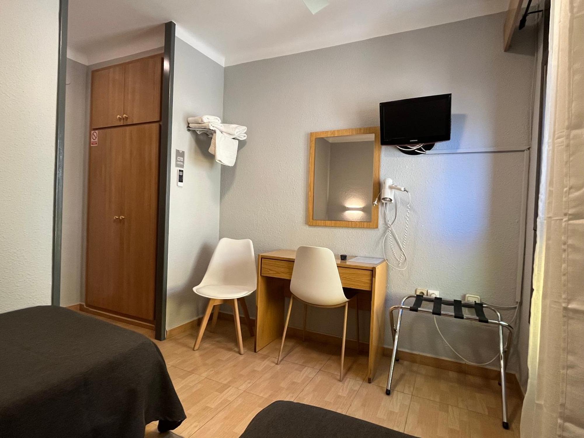 Hostal Tarres Anglés Cameră foto