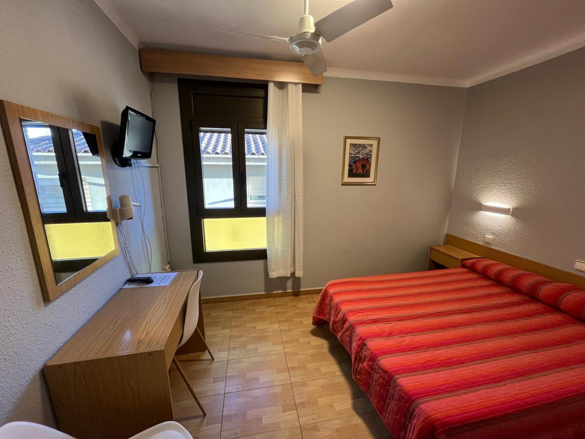 Hostal Tarres Anglés Cameră foto